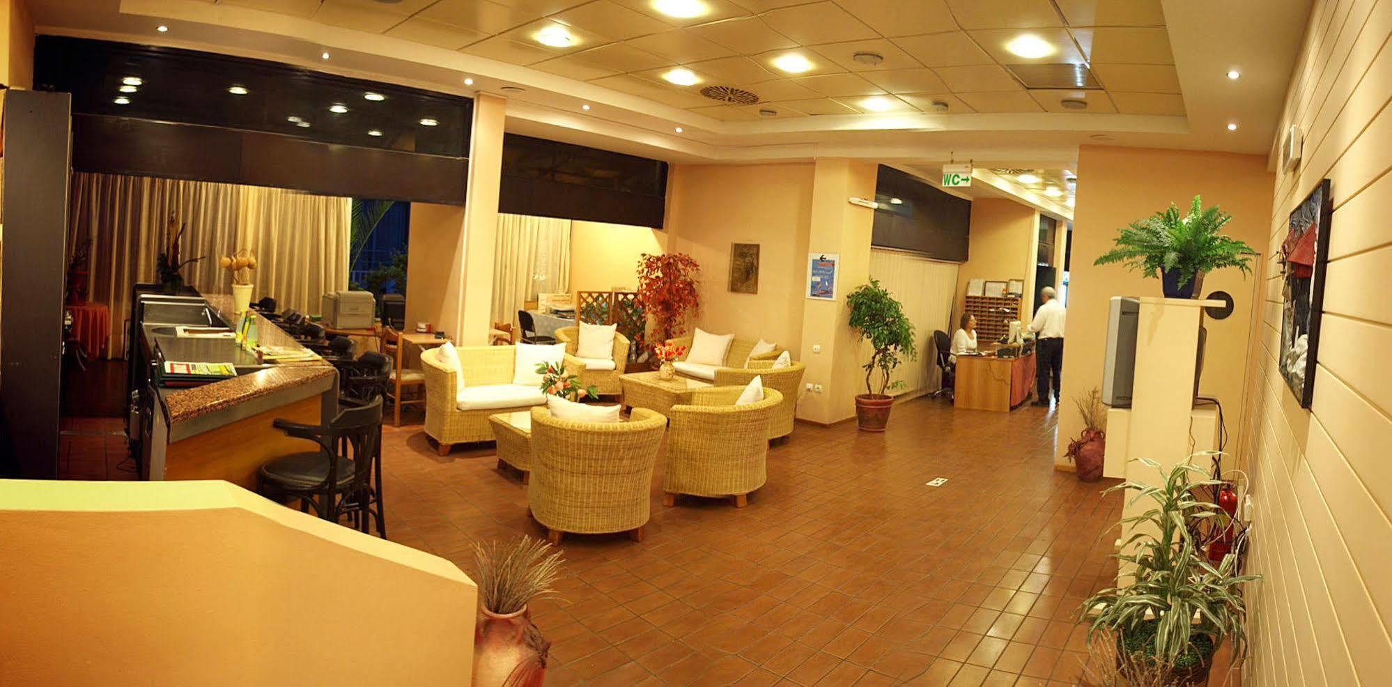 Caravel Hotel Apartments Ixia  Exterior foto