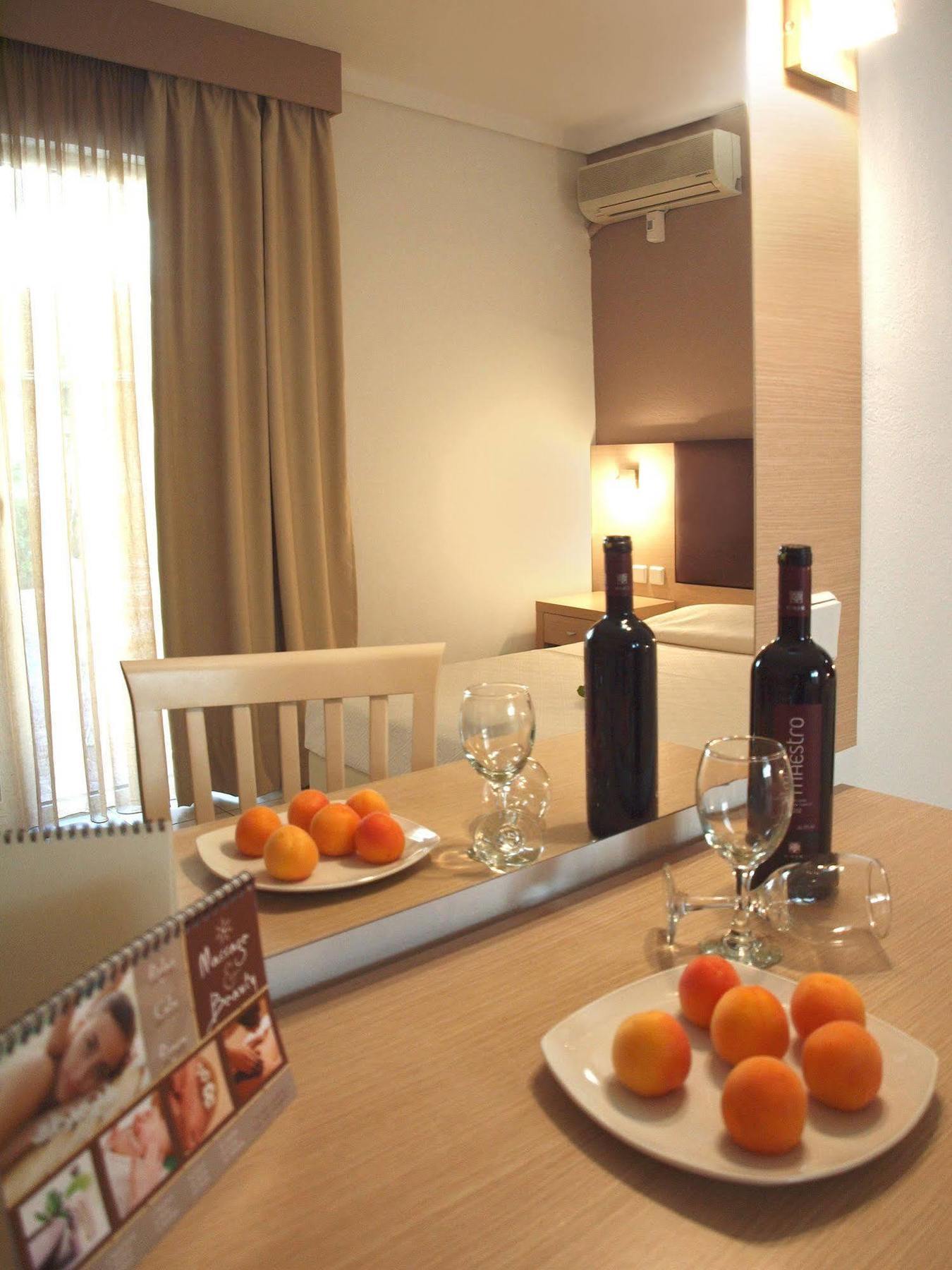 Caravel Hotel Apartments Ixia  Exterior foto